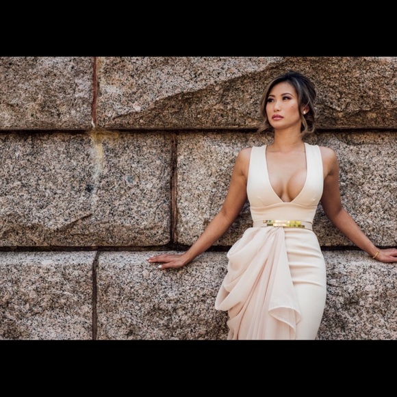 Meet your Posher, Andrea - Picture 2 of 3